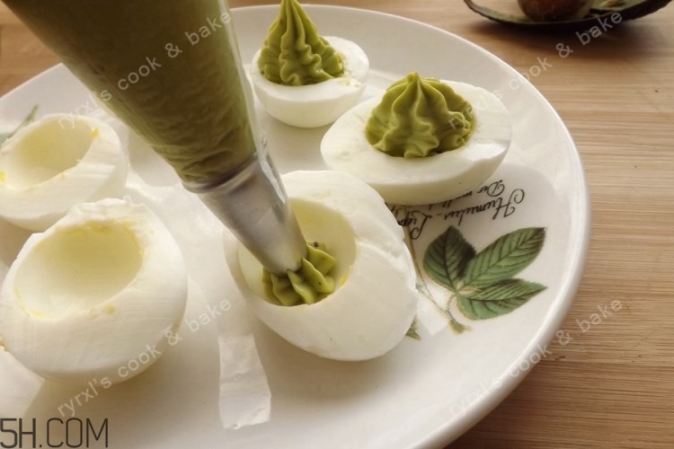 牛油果和雞蛋能一起吃嗎？牛油果和雞蛋的做法有哪些？