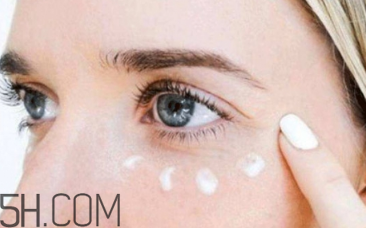 fresh黑茶眼霜什么時(shí)候用最好？馥蕾詩(shī)黑茶眼霜怎么樣？