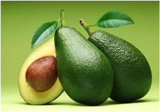 生牛油果寶寶能吃嗎？嬰兒吃牛油果要蒸熟嗎？