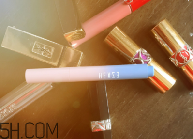 韓熙貞按壓唇膏為什么縮不回？重金屬超標(biāo)？
