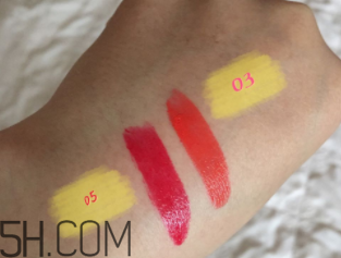 韓熙貞按壓唇膏為什么縮不回？重金屬超標(biāo)？