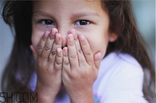 總打嗝是怎么回事？怎么預(yù)防打嗝？