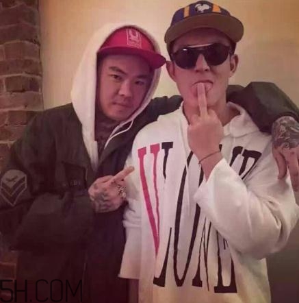 vlone衛(wèi)衣多少錢？vlone衛(wèi)衣價(jià)格