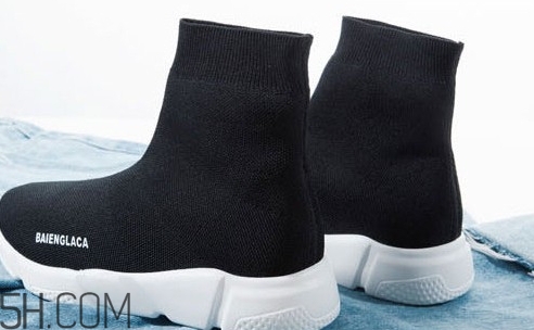 黑絨面的鞋子臟了怎么辦？黑絨鞋子怎么保養(yǎng)？