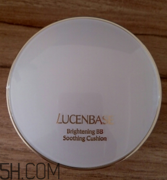 透真氣墊BB霜卡粉嗎？透真氣墊BB霜浮粉嗎？