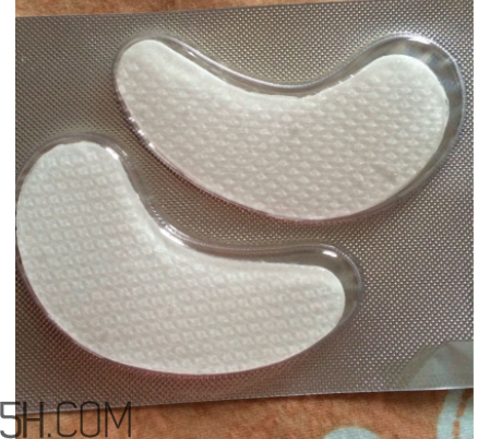 透真夜用眼膜為什么發(fā)癢？透真夜用眼膜能天天用嗎？