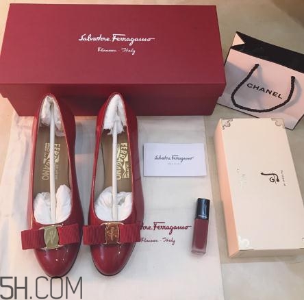 菲拉格慕鞋子多少錢？菲拉格慕鞋子價(jià)格