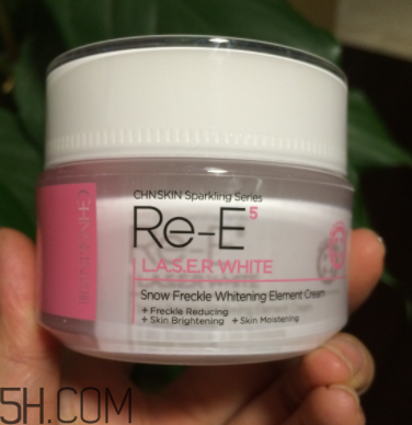 瓷肌御雪祛斑霜夏天能用嗎？瓷肌御雪祛斑夏天用油嗎？