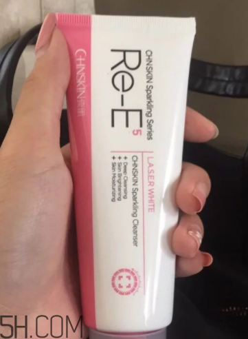 瓷肌晶透雪肌潔面乳可以卸妝嗎？清潔力如何？