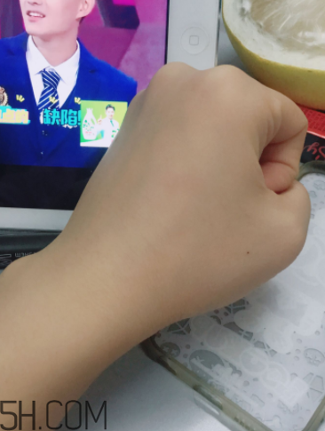 瓷肌晶透雪肌潔面乳可以卸妝嗎？清潔力如何？