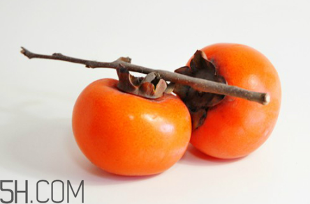 柿子和橙子能一起吃嗎？吃完橙子可以吃柿子嗎？