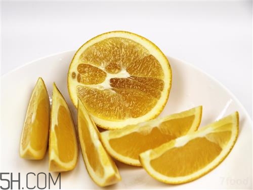 柿子和橙子能一起吃嗎？吃完橙子可以吃柿子嗎？