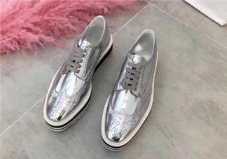 prada鞋子偏碼嗎？prada鞋子尺碼準(zhǔn)嗎？