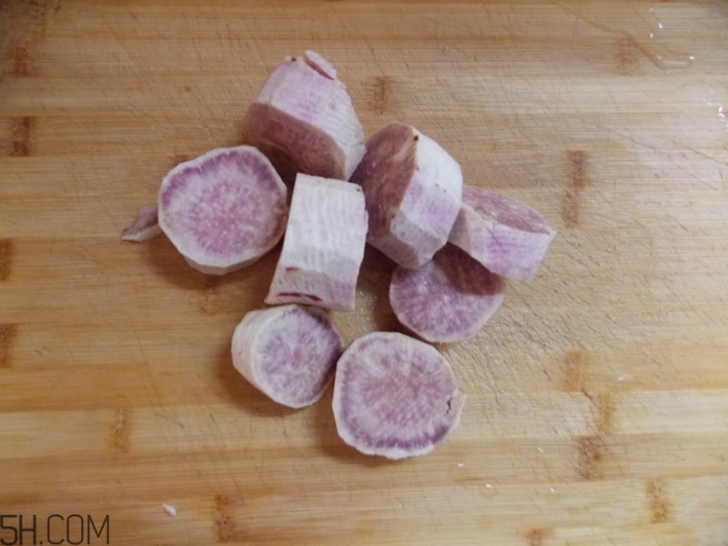 紅豆薏米能和玉米一起煮嗎？紅豆薏米加玉米有什么好處？