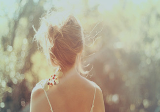 甲狀腺腫大和甲亢的區(qū)別有哪些？甲狀腺腫大適合吃什么食物？