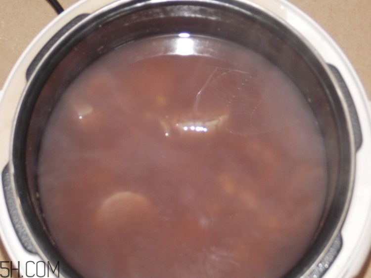 紅豆薏米能和玉米一起煮嗎？紅豆薏米加玉米有什么好處？