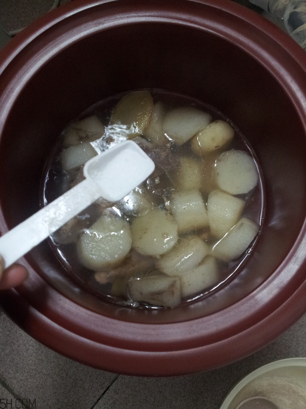 馬蹄和山藥能一起煲湯嗎？山藥和馬蹄能一起吃嗎？