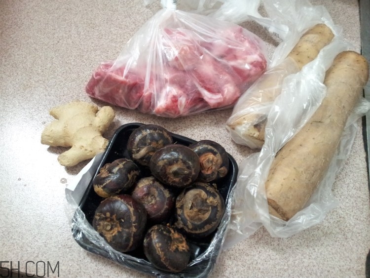 馬蹄和山藥能一起煲湯嗎？山藥和馬蹄能一起吃嗎？