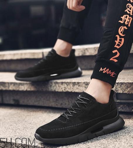 翻毛運(yùn)動(dòng)鞋發(fā)白怎么辦？翻毛運(yùn)動(dòng)鞋怎么打理？