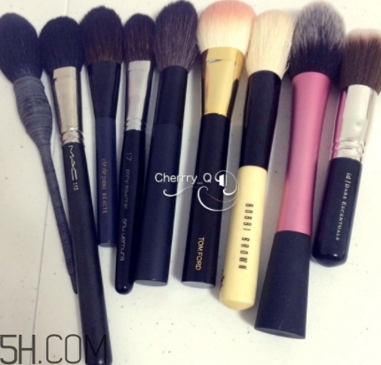 腮紅刷可以當(dāng)散粉刷嗎？腮紅刷和散粉刷區(qū)別