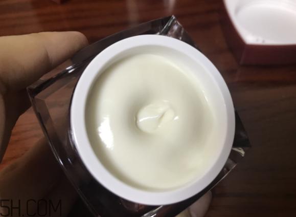 京城之霜為什么乳化之后才涂抹？京城之霜怎么用？