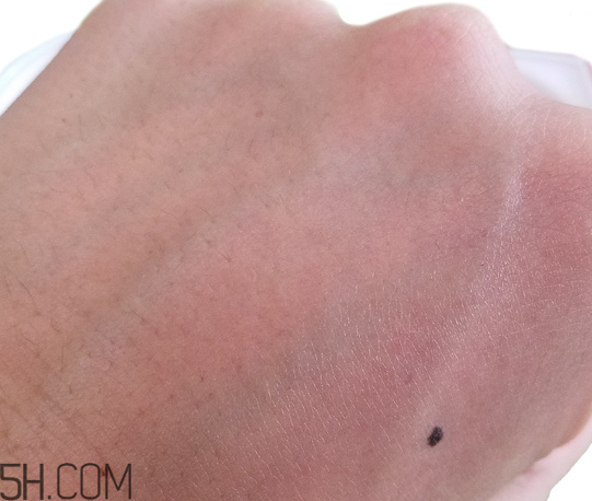 京城之霜大紅瓶使用心得 京城之霜大紅瓶產(chǎn)品評測 京城之霜大紅瓶使用心得 京城之霜大紅瓶產(chǎn)品評測