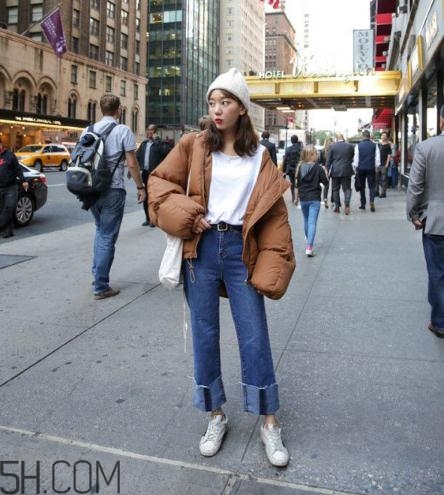 面包服配闊腿褲好看嗎？面包服搭配闊腿褲圖片