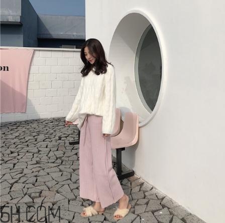 粉色褲子配什么上衣？將時尚與溫暖兼具的搭配