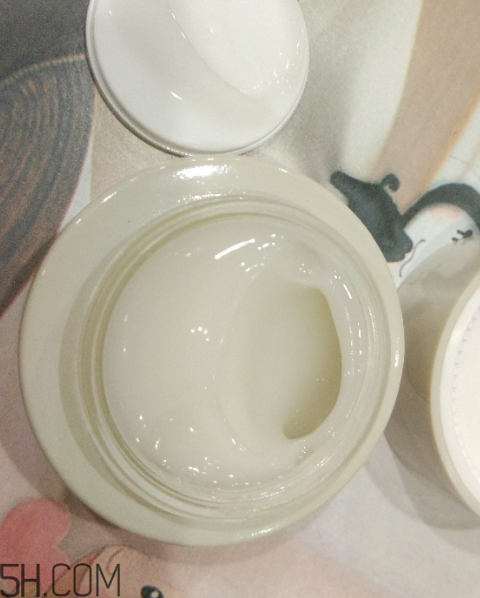 牛爾白玉蘭凍膜什么功效？牛爾白玉蘭凍膜熟齡肌適合嗎？