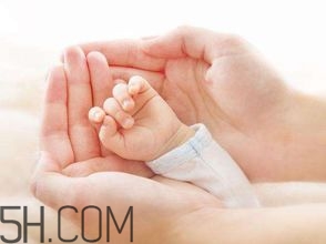 順產(chǎn)時(shí)吃什么補(bǔ)充體力？生孩子時(shí)可以吃東西嗎？