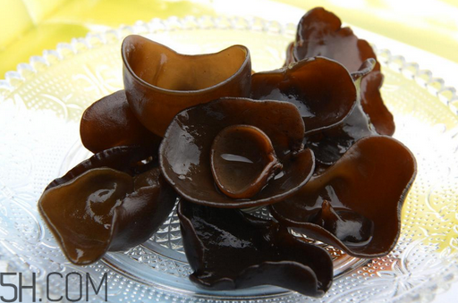 木耳泡了兩天還能吃嗎？木耳泡多了怎么保存？