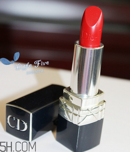 雅詩蘭黛和迪奧口紅哪個好用？雅詩蘭黛和迪奧口紅對比測評