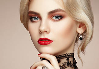 腮紅刷怎么用？腮紅刷使用步驟