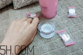 蘭蔻粉水不適合什么膚質(zhì)？蘭蔻粉水第一次使用為什么會刺痛？