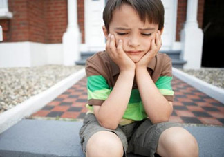 瓷娃娃是什么意思？脆骨病應(yīng)該如何治療？