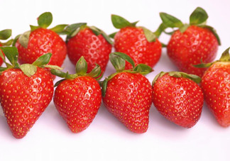 草莓有點爛還能吃嗎？草莓爛一點能吃嗎？