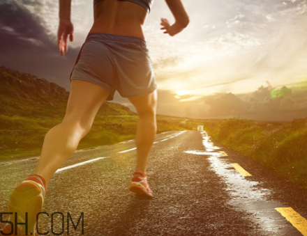 跑步不穿內(nèi)褲會影響性功能？跑步穿內(nèi)褲很有必要！