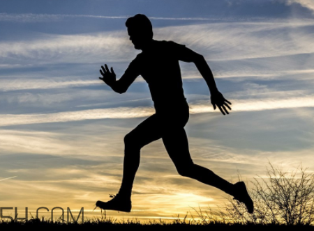 跑步不穿內(nèi)褲會影響性功能？跑步穿內(nèi)褲很有必要！