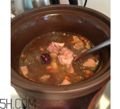 喝湯為啥比吃肉更容易長(zhǎng)膘？吃肉比喝湯更有利于健康