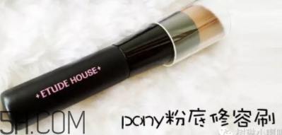 修容刷哪個牌子好？修容打得好少不了修容刷幫忙