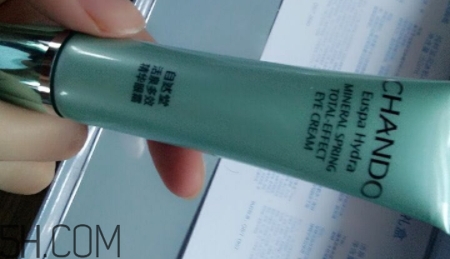 自然堂雪域精粹系列適合多大年齡 年輕干燥肌膚的選擇 自然堂雪域精粹系列適合多大年齡 年輕干燥肌膚的選擇