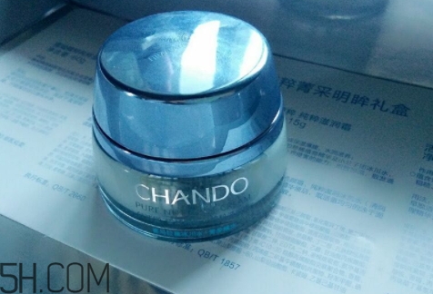 自然堂雪域精粹系列適合多大年齡 年輕干燥肌膚的選擇 自然堂雪域精粹系列適合多大年齡 年輕干燥肌膚的選擇