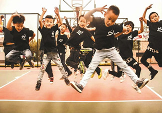 孩子學(xué)街舞好不好？學(xué)街舞好處多多