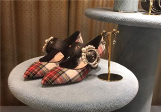 miumiu高跟鞋多少錢？婚禮上穿它再適合不過了