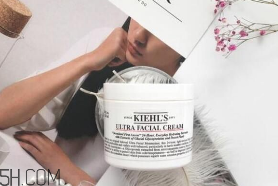 面霜什么時候用最好？保濕面霜哪個牌子好用？