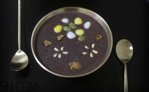 女性腎虛容易患什么??？女性日常補(bǔ)腎應(yīng)該這么做？