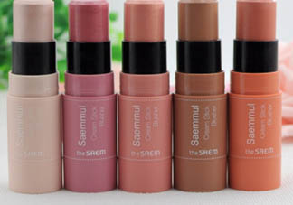 修容膏用什么刷子？從刷毛和刷型上分析