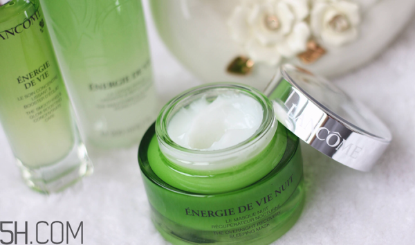 美白補(bǔ)水保濕面膜哪個(gè)效果好？2018年補(bǔ)水面膜排行榜10強(qiáng)