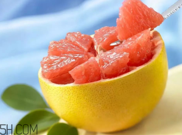 哪些水果可以煮熟吃？柚子蘋(píng)果煮著吃更健康