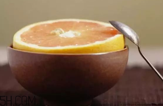 哪些水果可以煮熟吃？柚子蘋(píng)果煮著吃更健康